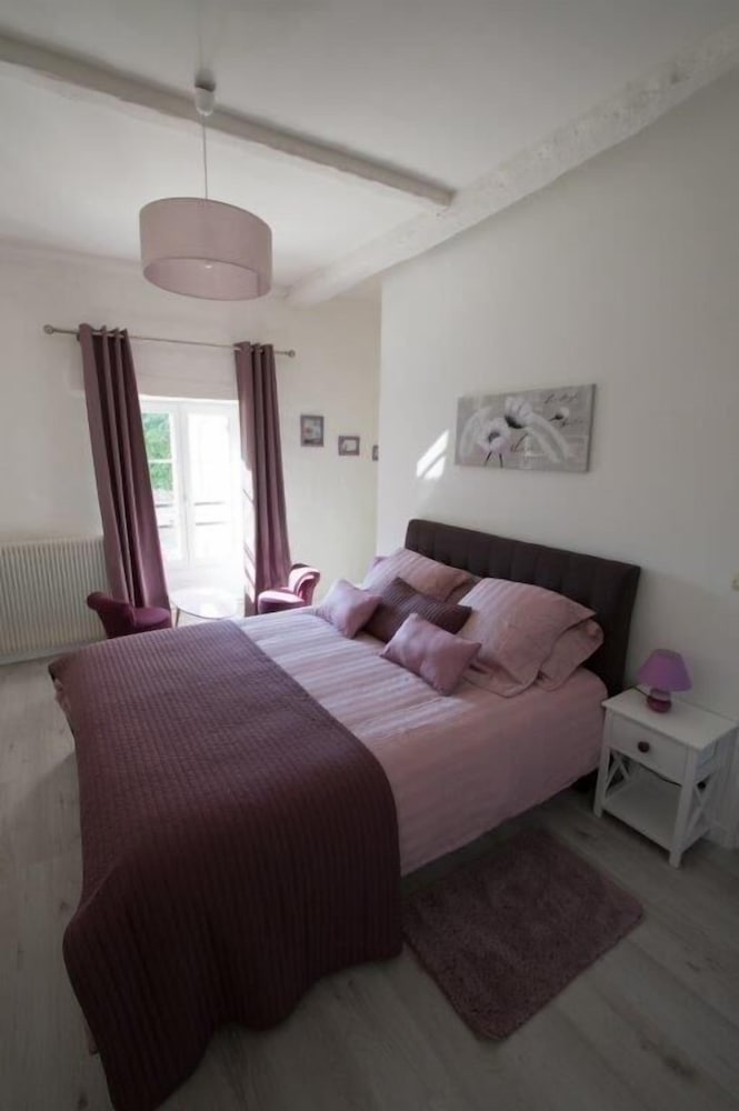 Double Room, Pool View (Lilas) photo 3