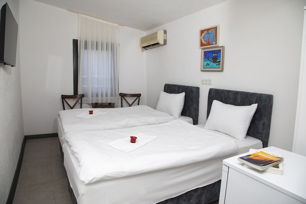 Basic Twin Room photo 1