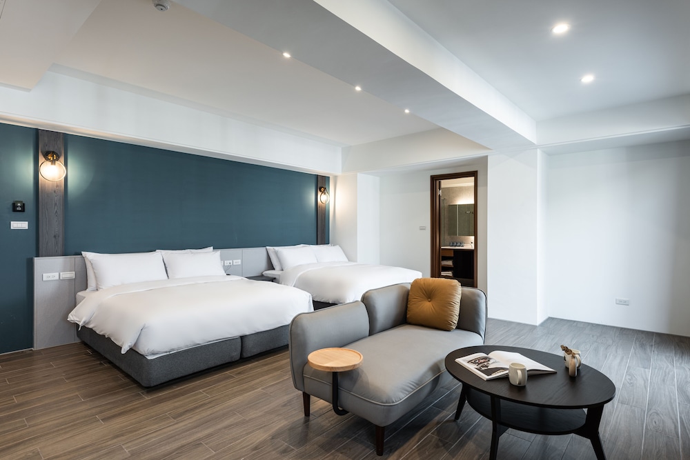 Luxury Quadruple Room - Photo 3