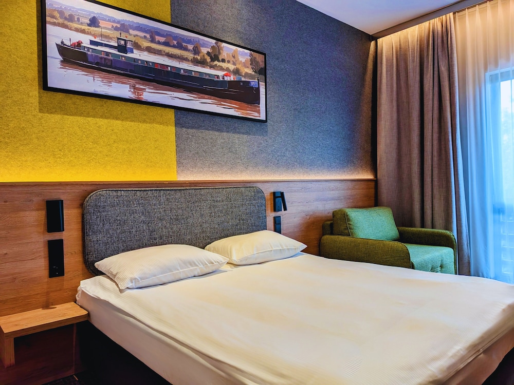 Superior Double Room - Photo 1