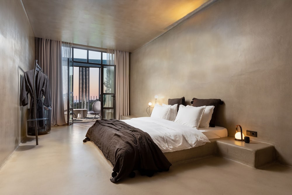 Paradise Suite