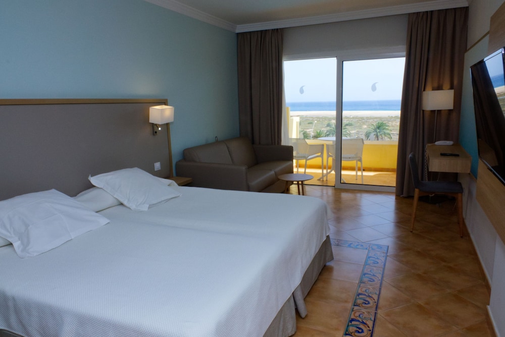 Double Room, Sea View - Photo 4