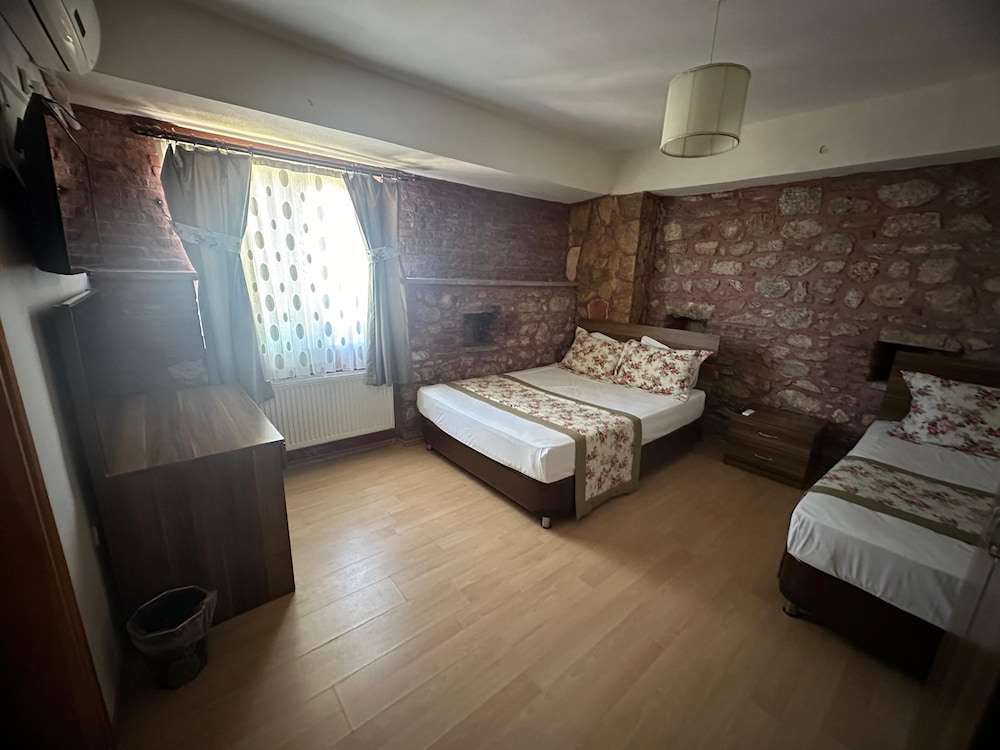 Standard Triple Room photo 1