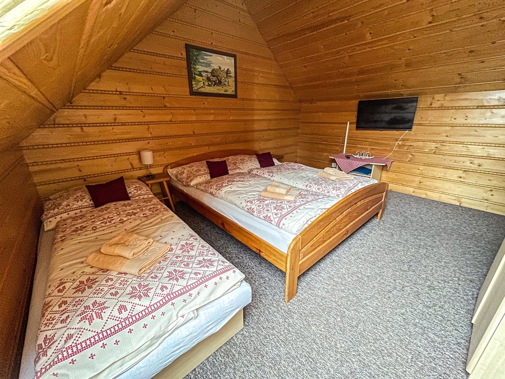 Basic Triple Room photo 1