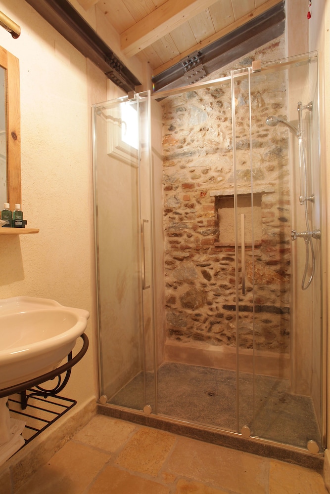 Classic Double or Twin Room, Garden View photo 2