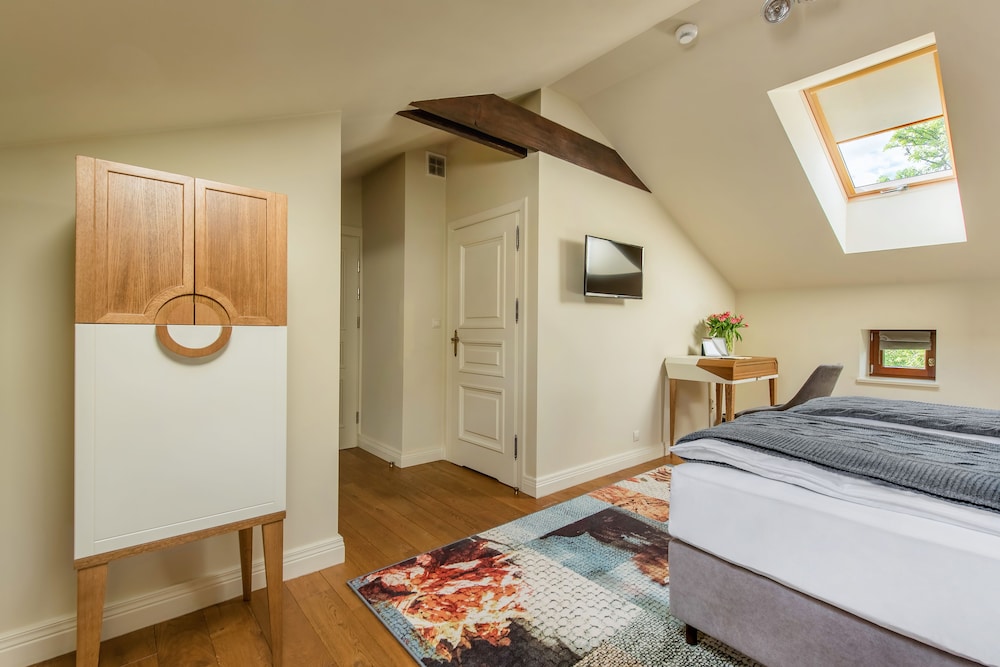 Deluxe Double or Twin Room - Photo 4