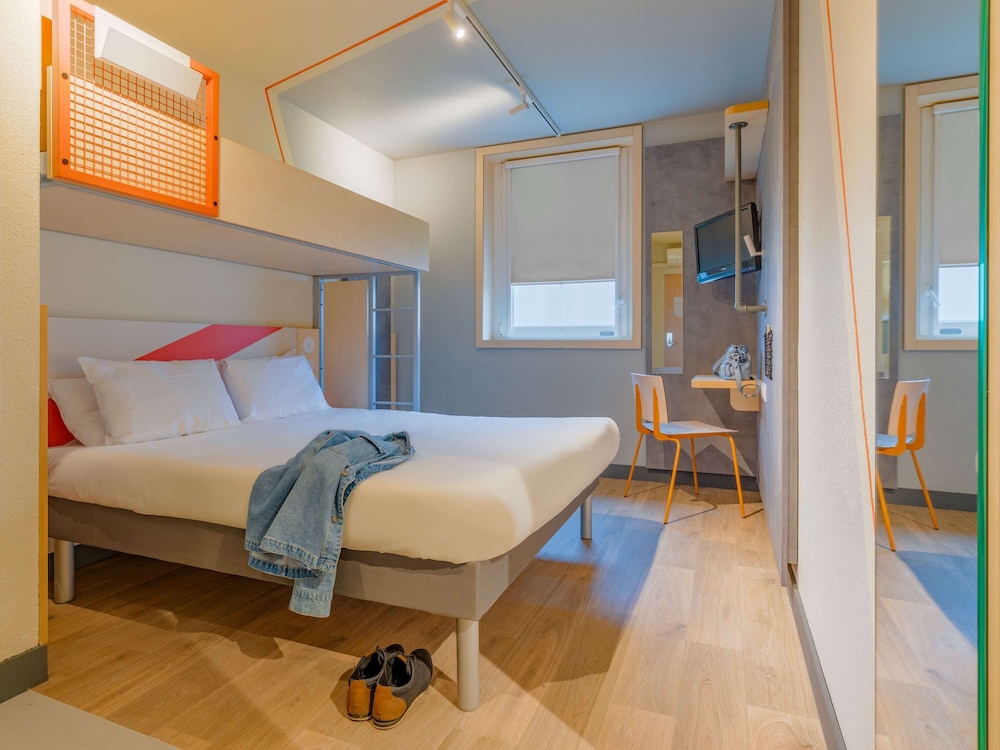 Triple Room, Multiple Beds - Photo 8