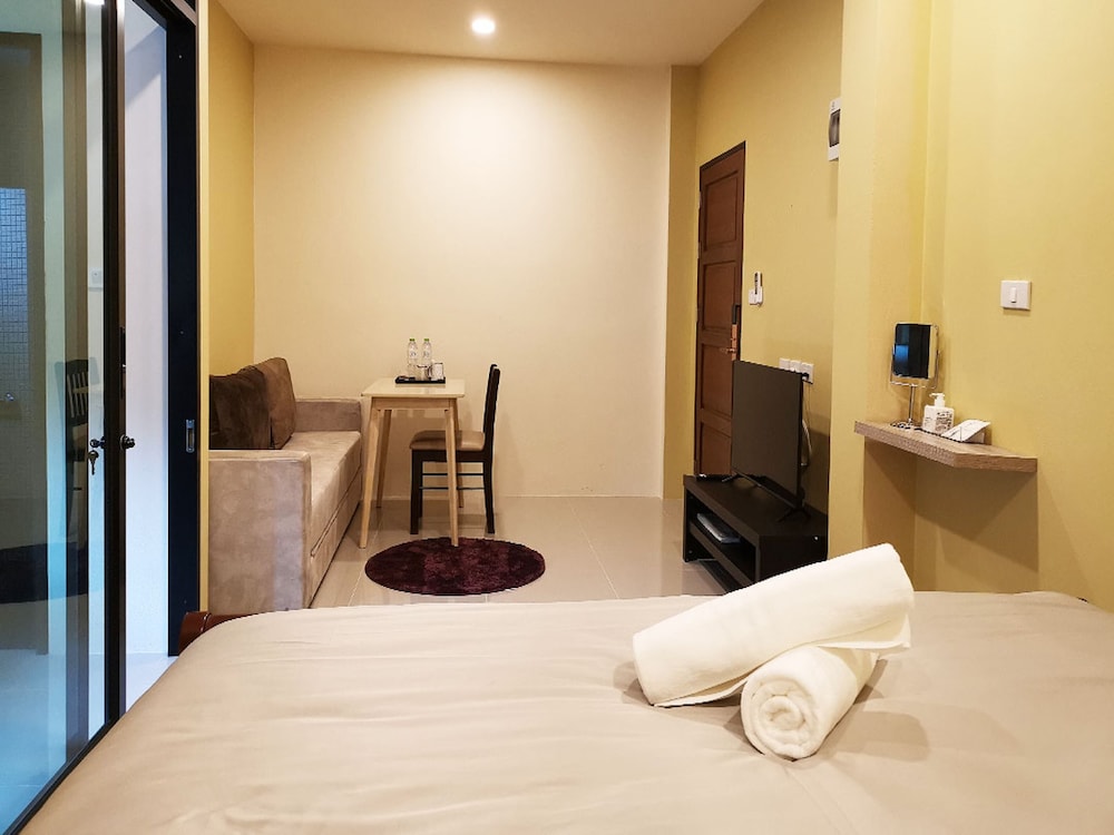 Deluxe Double Room - Photo 2