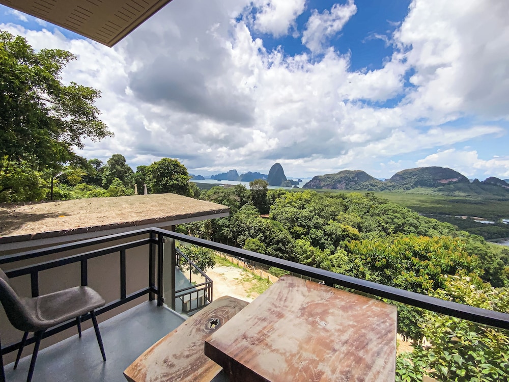 Superior Panorama View with Twin - Photo 7