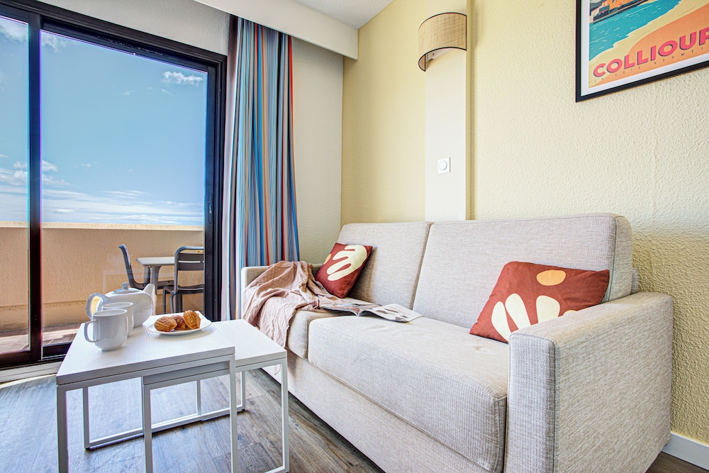 Studio 2 people - Terrace or balcony - Air conditionned - Sea view - Renovated photo 1