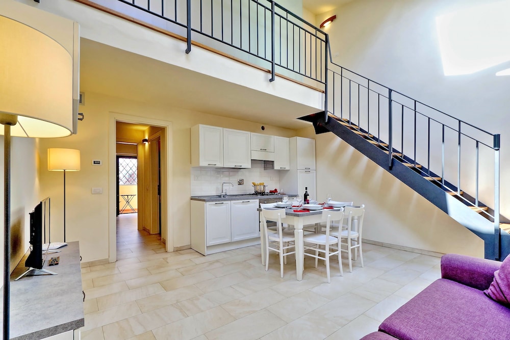 Duplex, 2 Bedrooms (2/A, Borgo Albizi 29 - Lift)