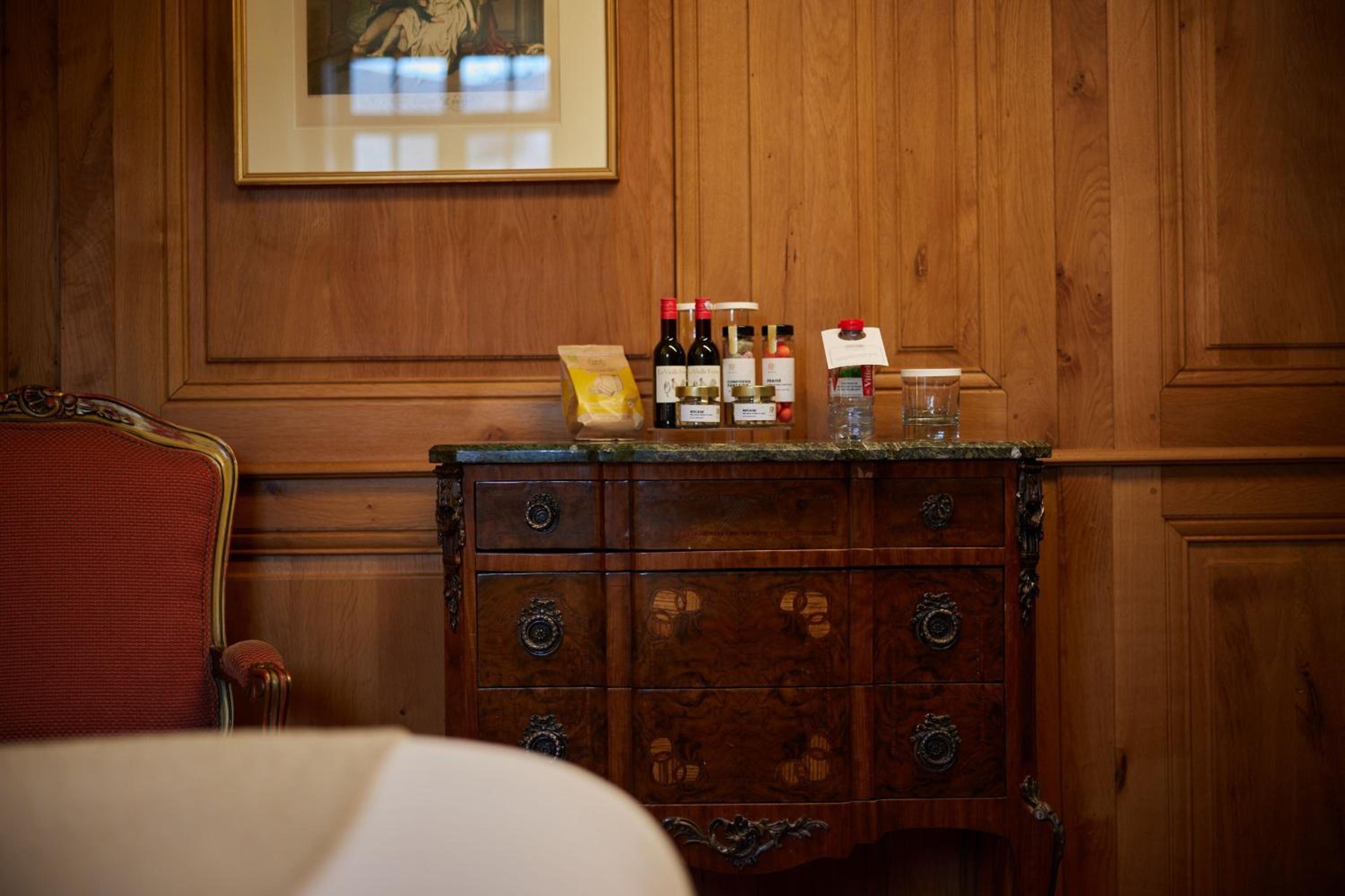 Hermitage Suite with King Bed photo 1