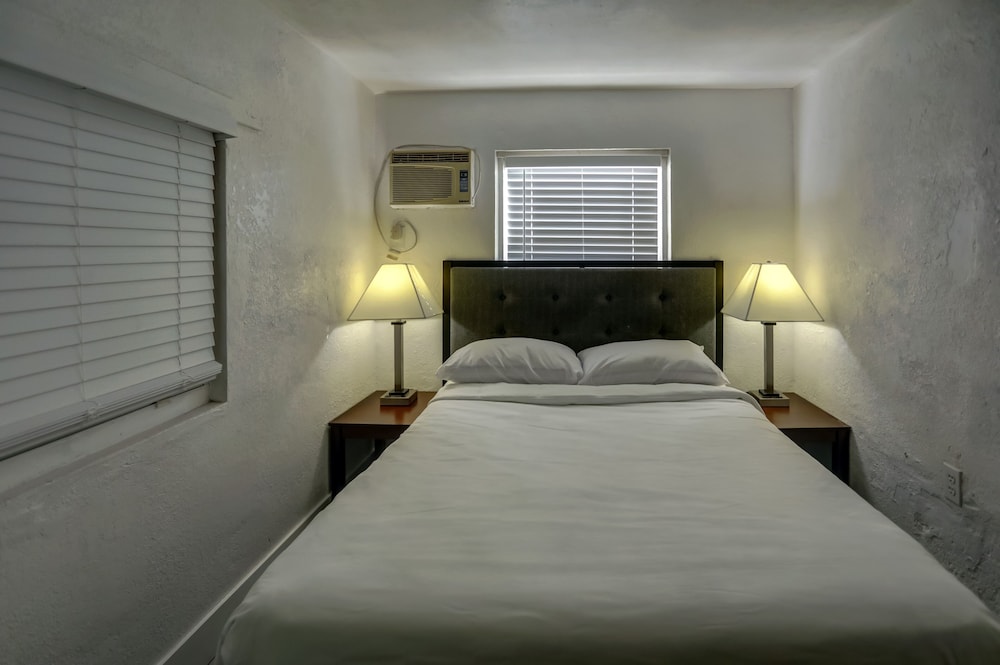 Deluxe Room, 2 Double Beds, Non Smoking