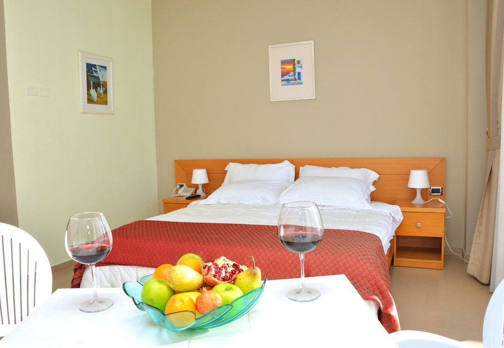 Standard Room with Mountain View photo 1