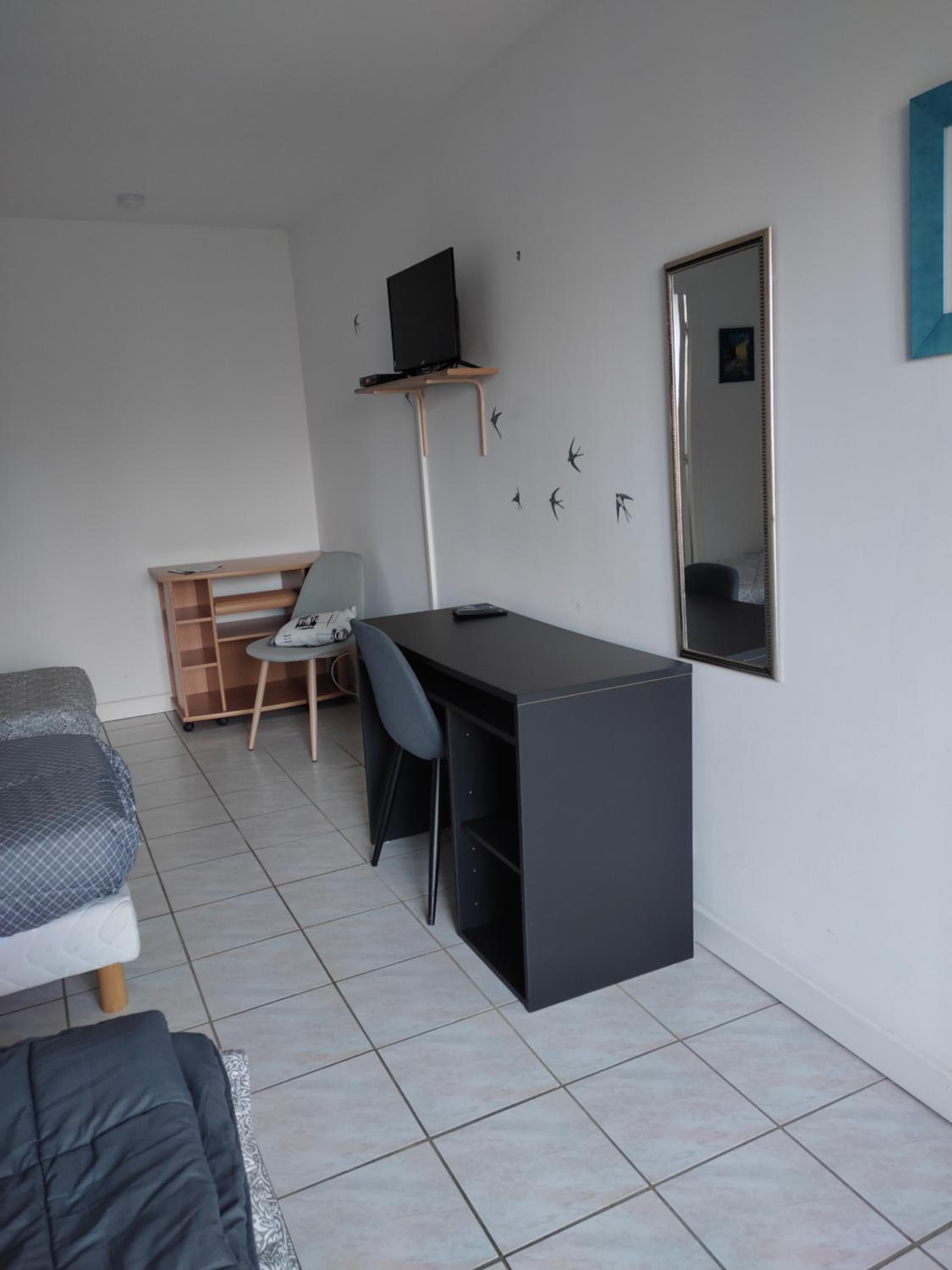 Triple Room with Private External Bathroom - Photo 7