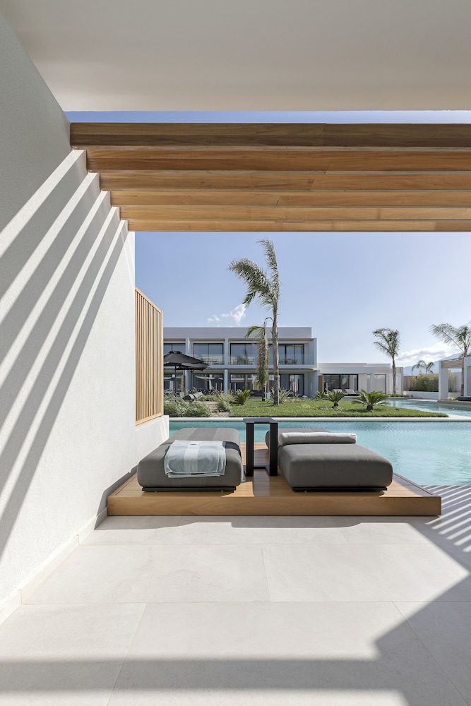 Deluxe Suite (Swim up) - Photo 6