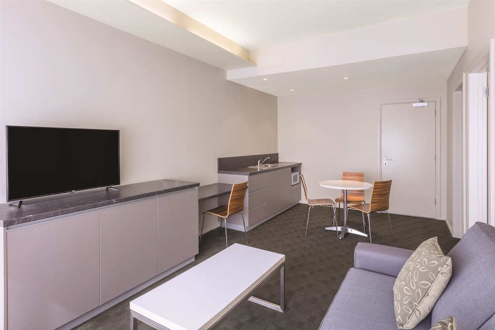 Executive Room - Photo 6