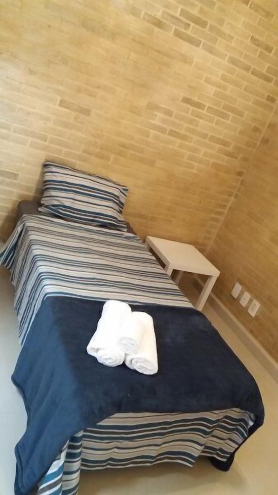 House, 3 Bedrooms photo 2