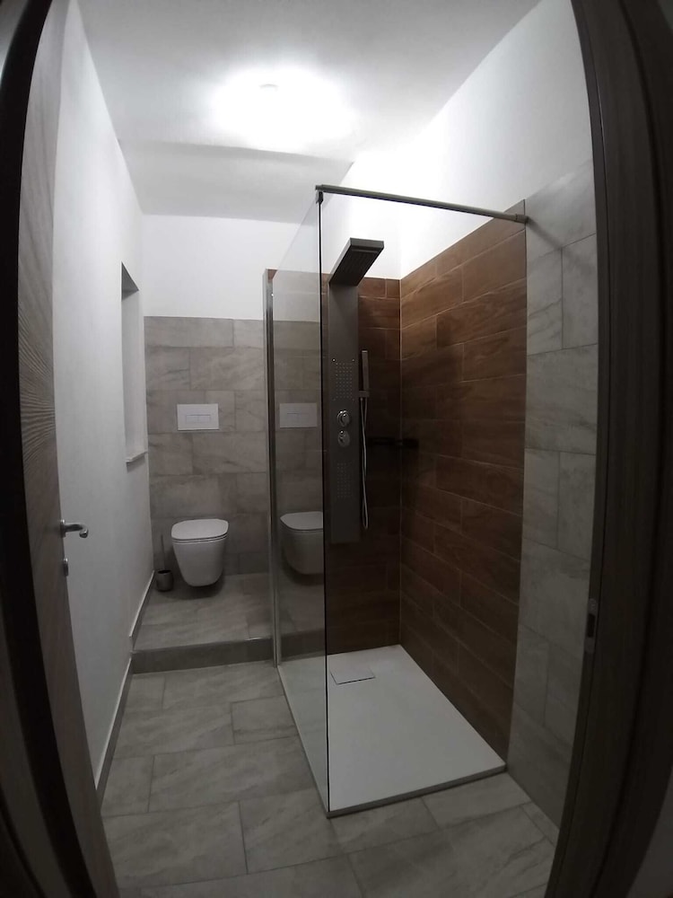 Panoramic Apartment, City View, Tower photo 2