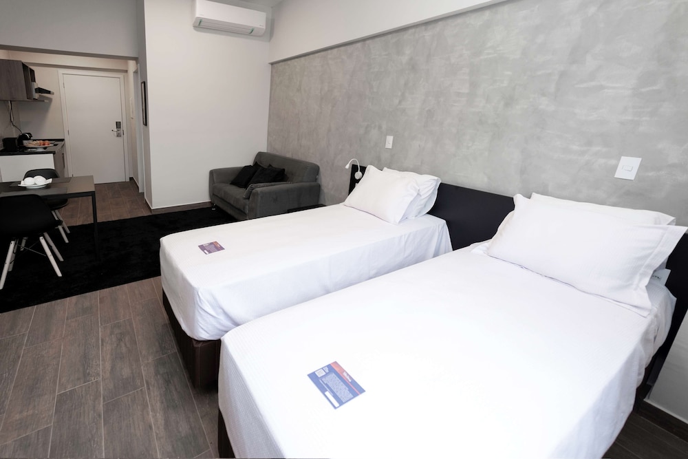 Standard Room, 2 Twin Beds - Photo 4