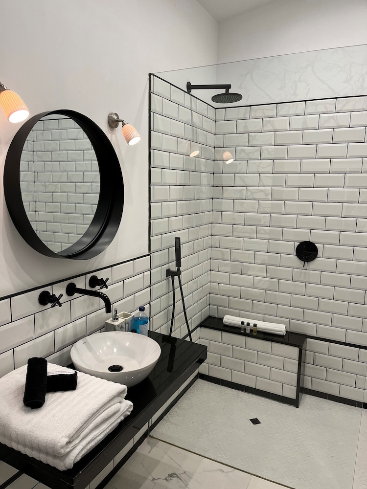 Exclusive Double or Twin Room photo 2