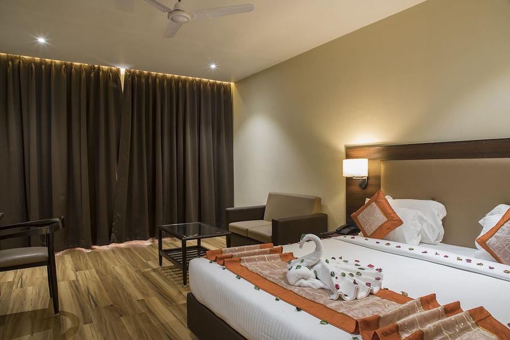 Deluxe Double Room, 1 Double Bed, Non Smoking - Photo 4