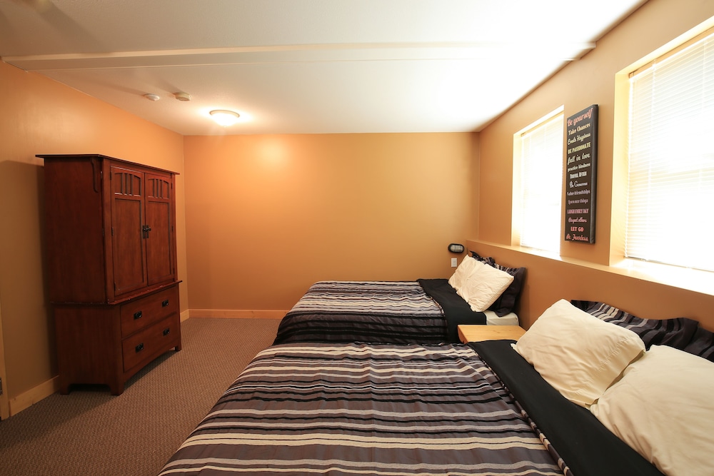 Executive Suite, 4 Bedrooms, Kitchen photo 3