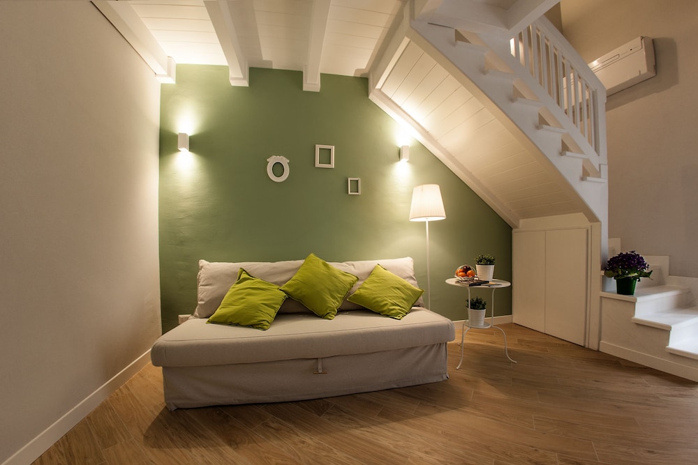 Comfort Apartment, City View