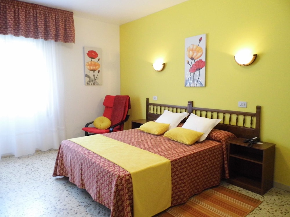 Habitación Doble Básica, Baño Privado