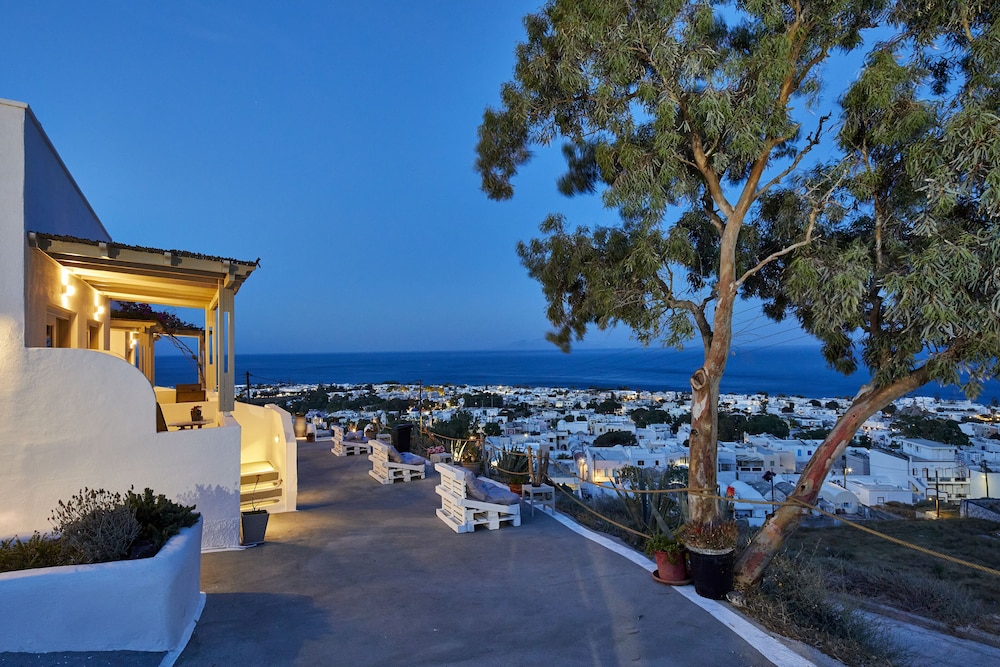 Deluxe Double or Twin Room, Sea View - Photo 17
