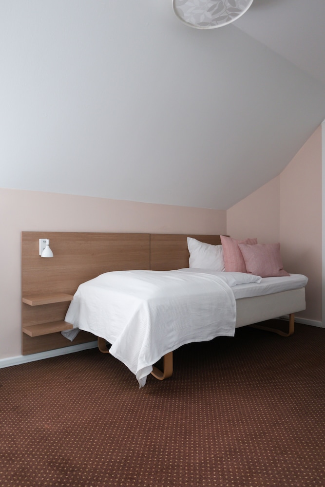 Standard Single Room, 1 Twin Bed, Non Smoking, Courtyard View