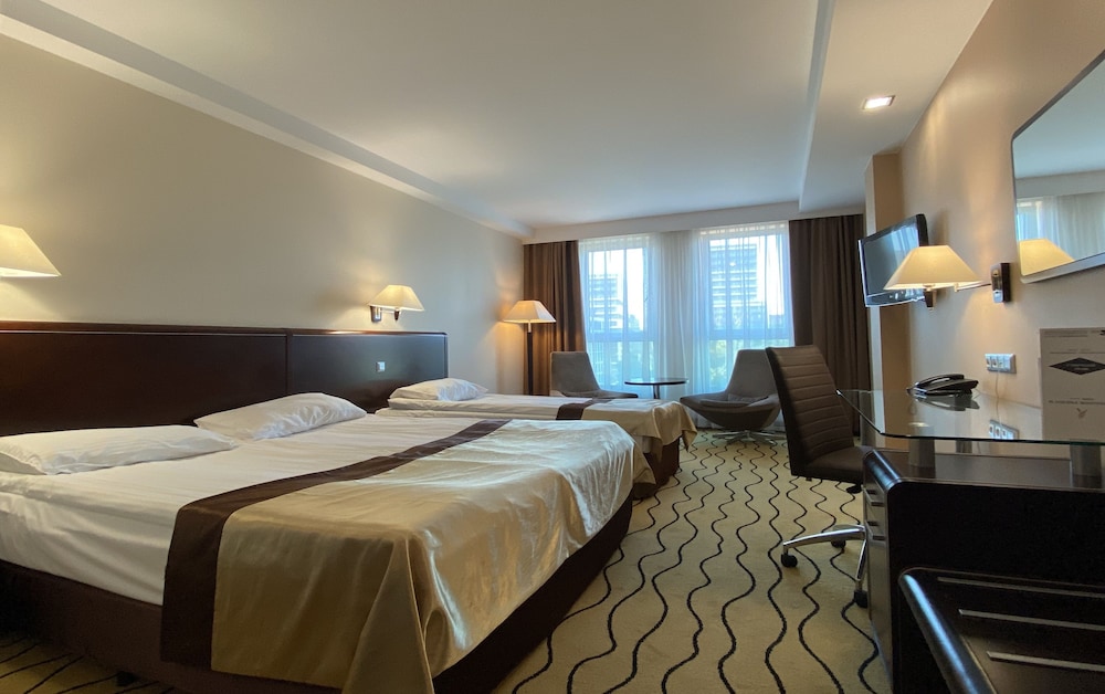 Comfort Triple Room