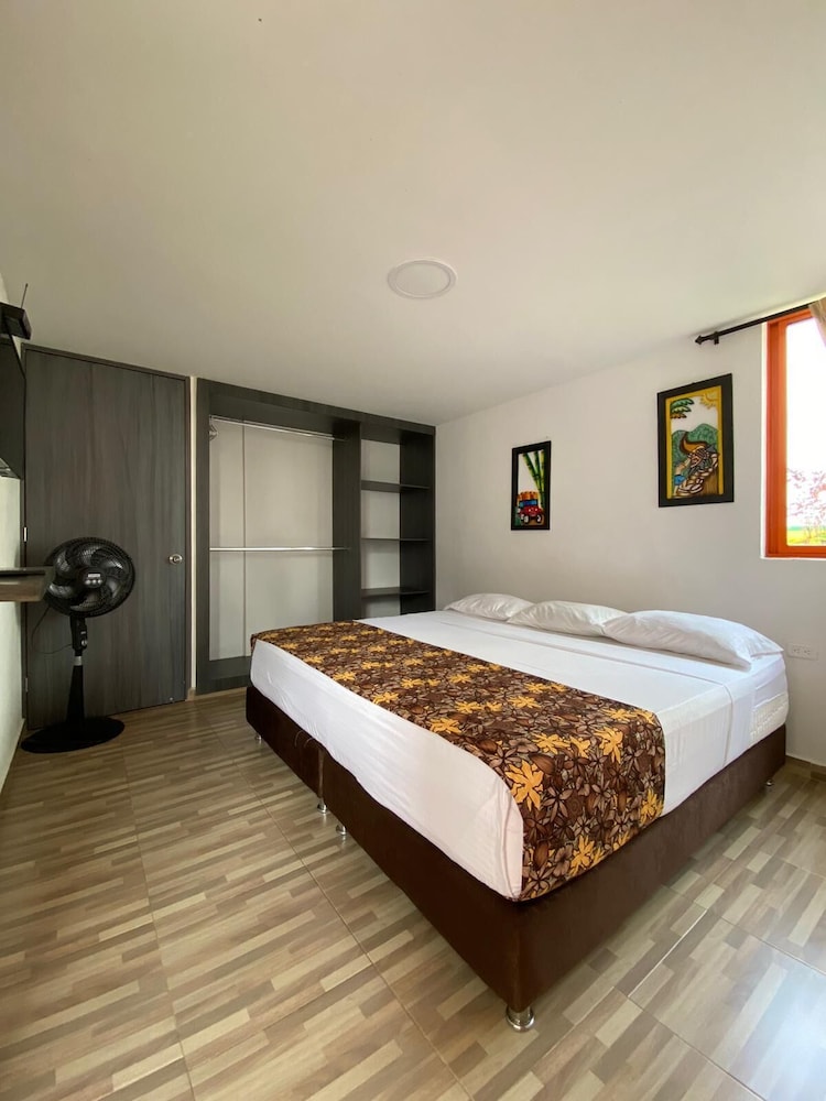 Standard Double or Twin Room photo 1