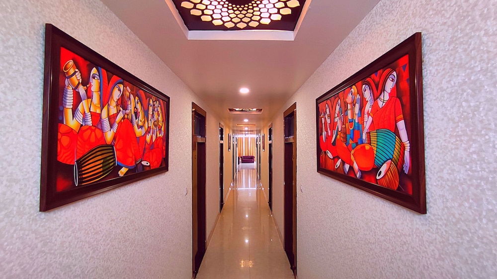 Executive Room - Photo 9