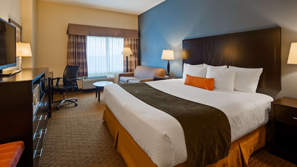 Standard Room, 1 King Bed, Accessible, Non Smoking - Photo 2