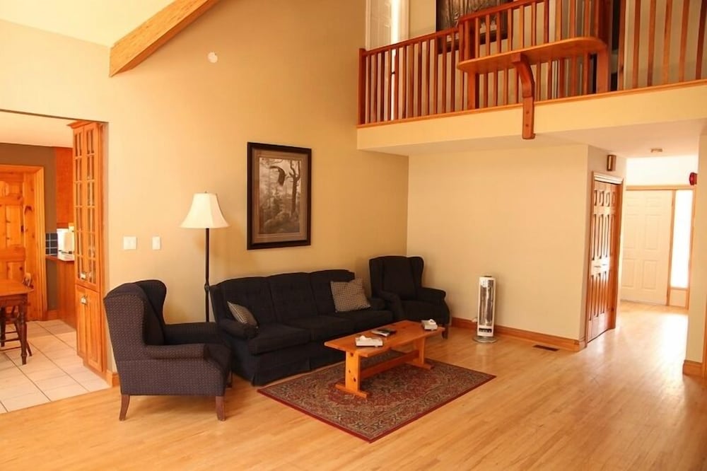 House, 4 Bedrooms (Miller House)