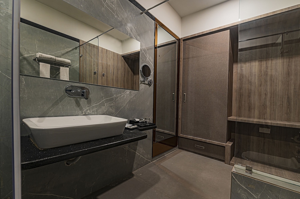 Executive Double Room - Photo 2