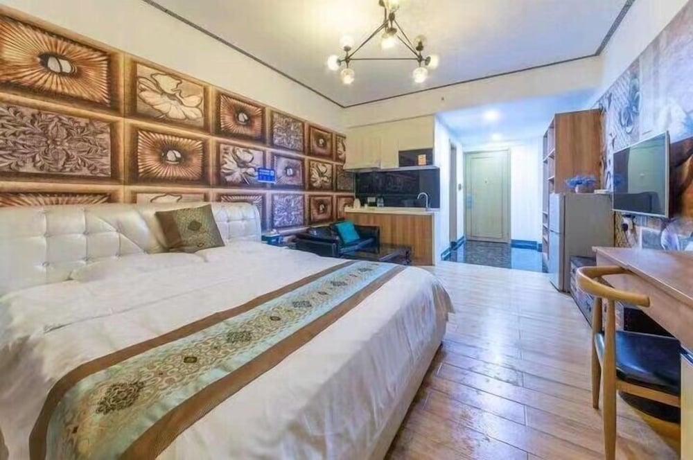 Business Condo photo 3