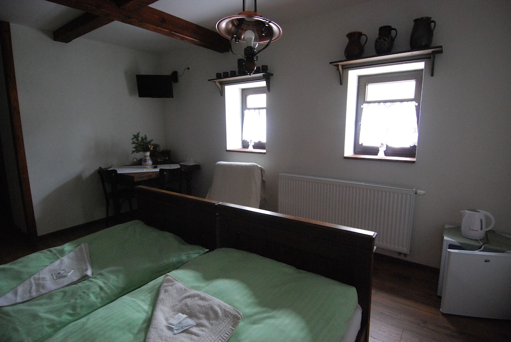 Basic Double Room, 1 Double Bed