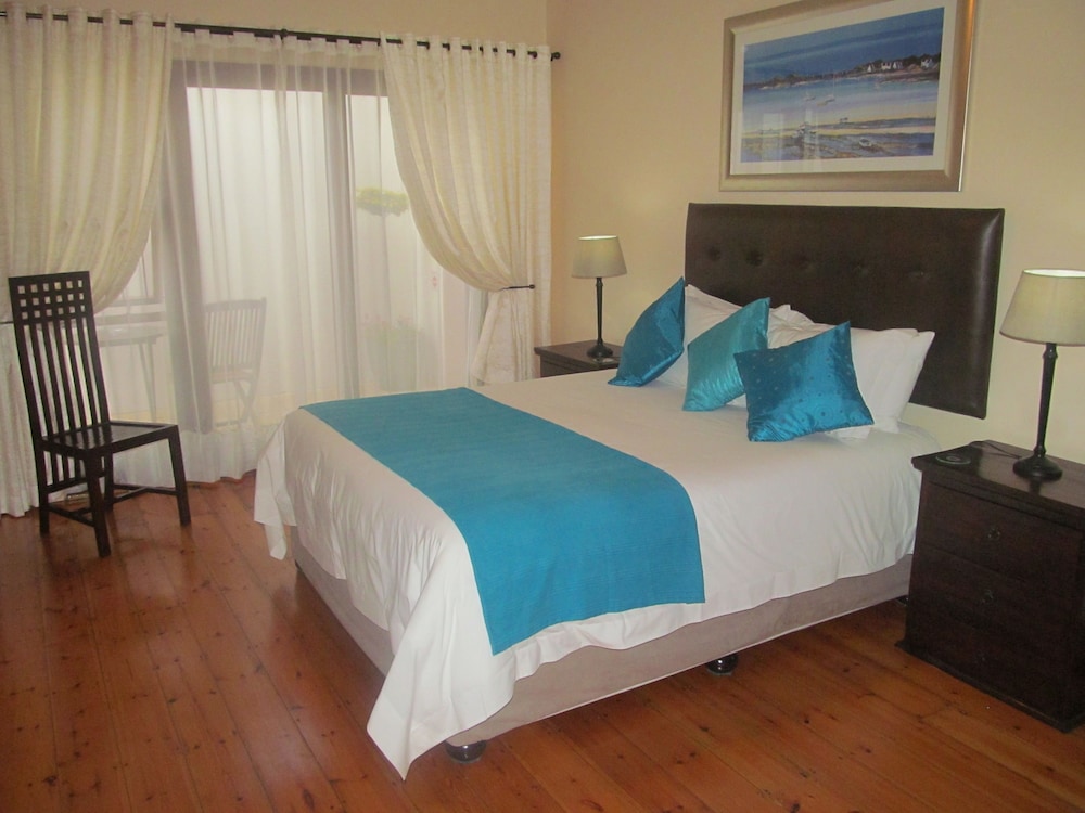 Standard Double Room, No View (3) photo 2