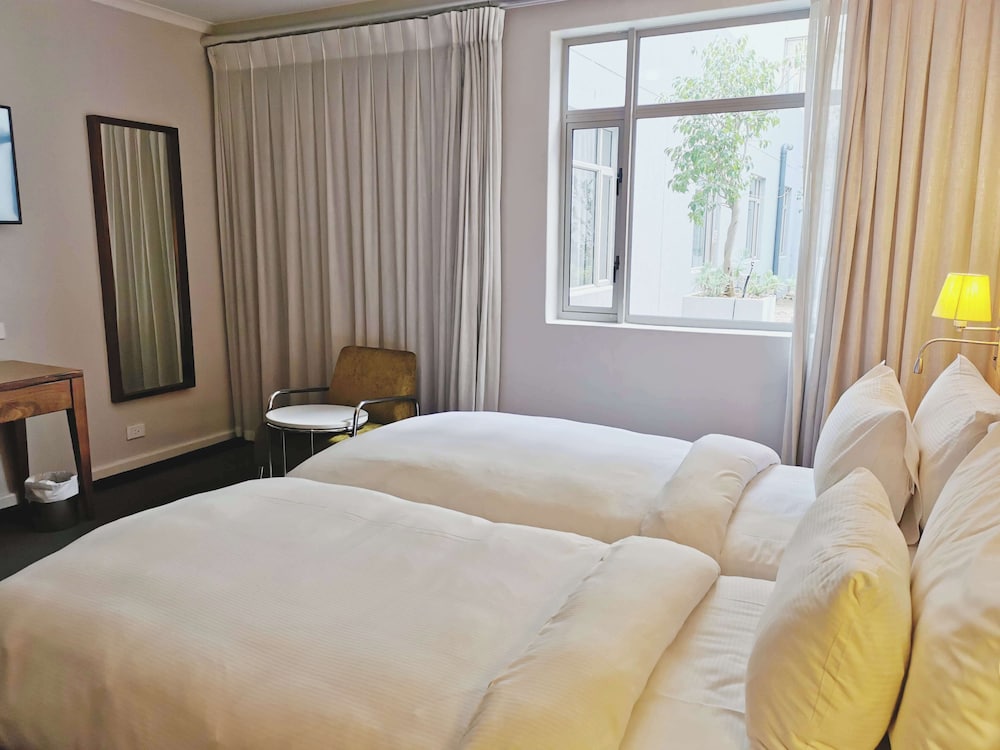 Twin Guest Room - Photo 9