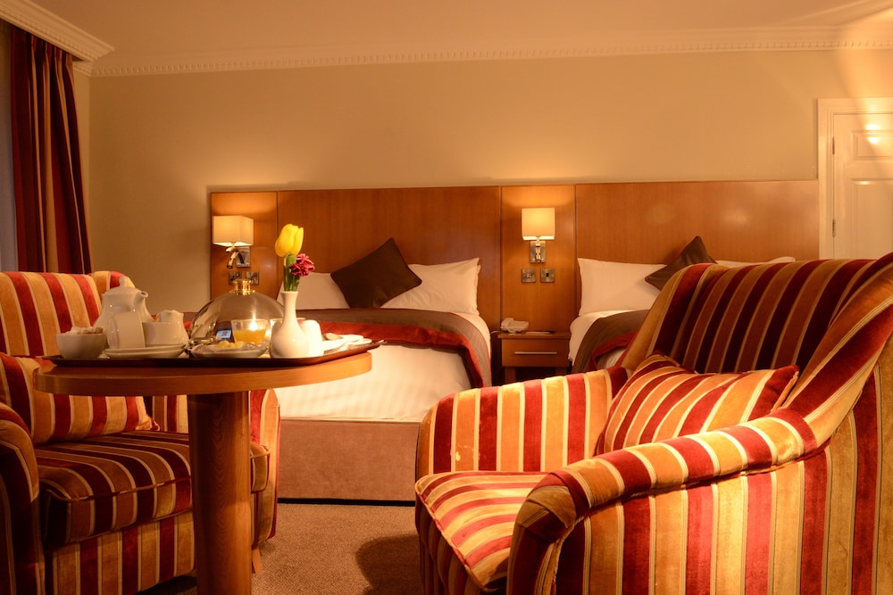 Family Room, 2 Double Beds - Photo 1