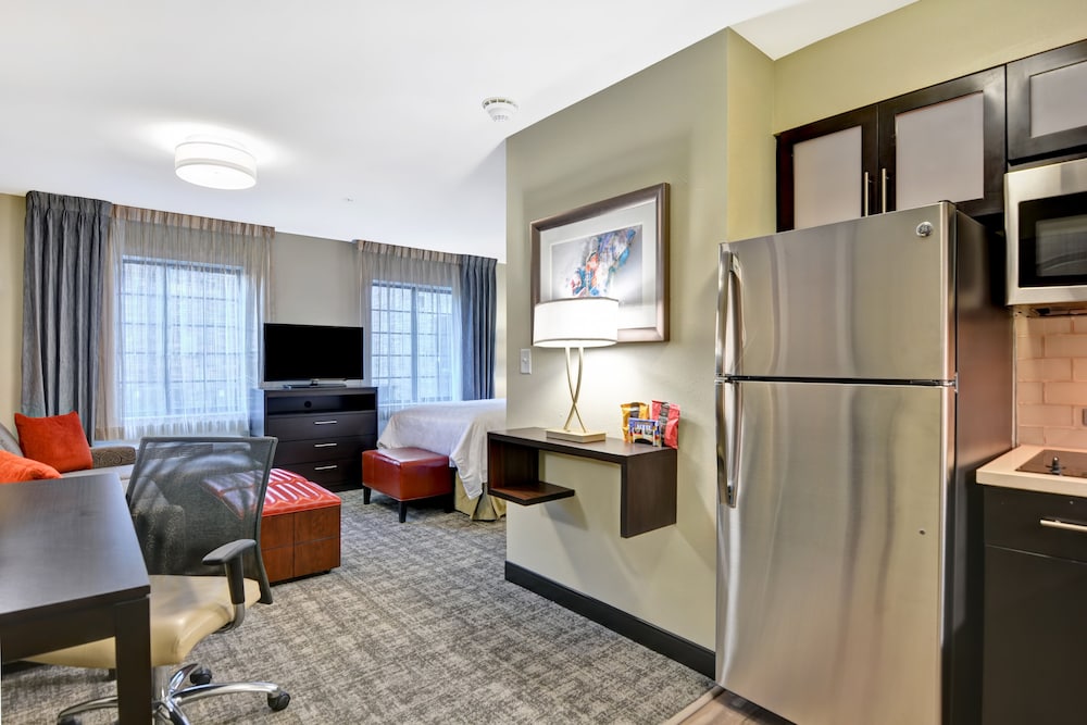 Suite, 1 Queen Bed with Sofa bed, Kitchen
