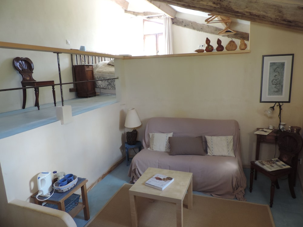 Room (La Grange) photo 1