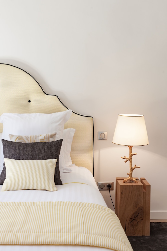Deluxe Double Room, Garden View (1)