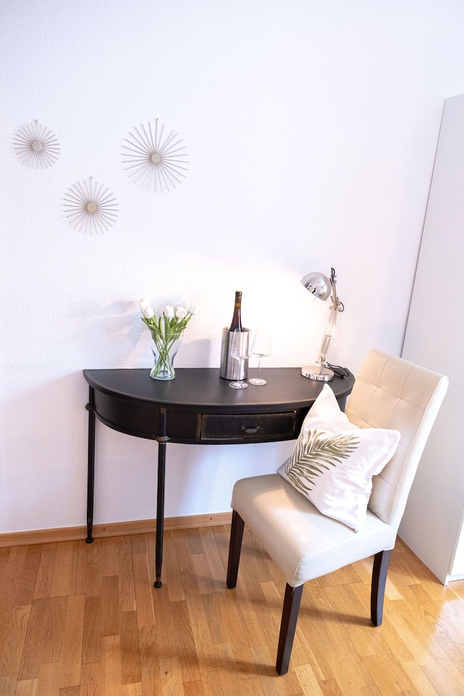 Deluxe Double Room, Private Bathroom, City View (Doppelzimmer) - Photo 14