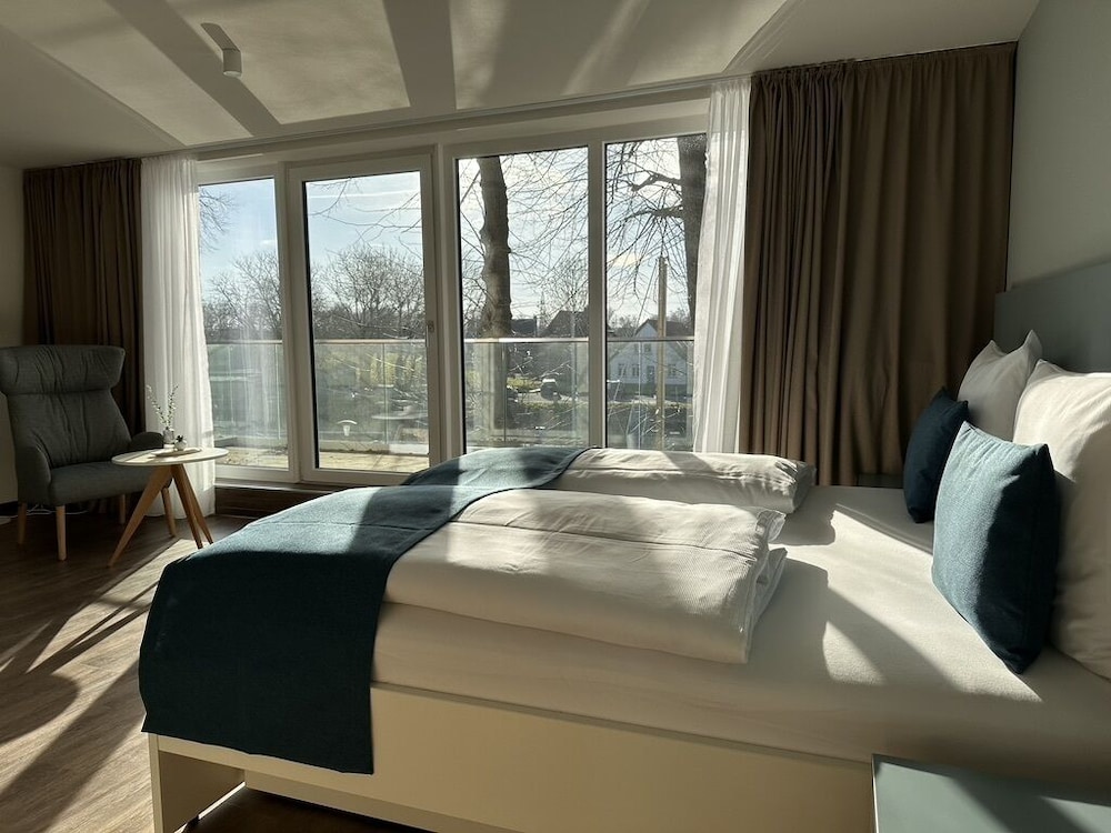 Junior Studio Suite