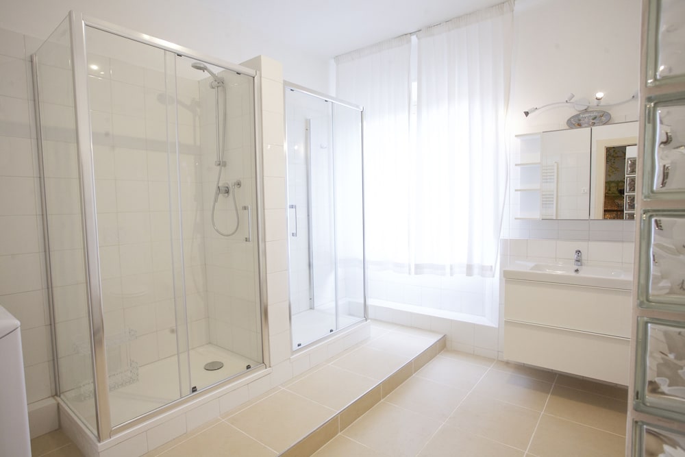 Villa photo 3