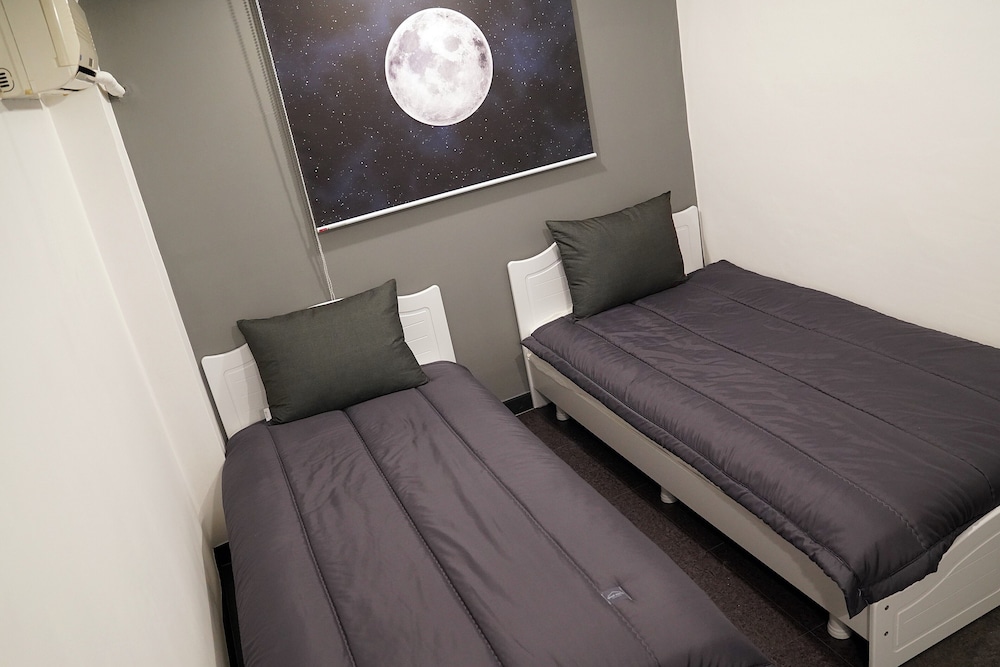Deluxe Twin Room - Photo 3