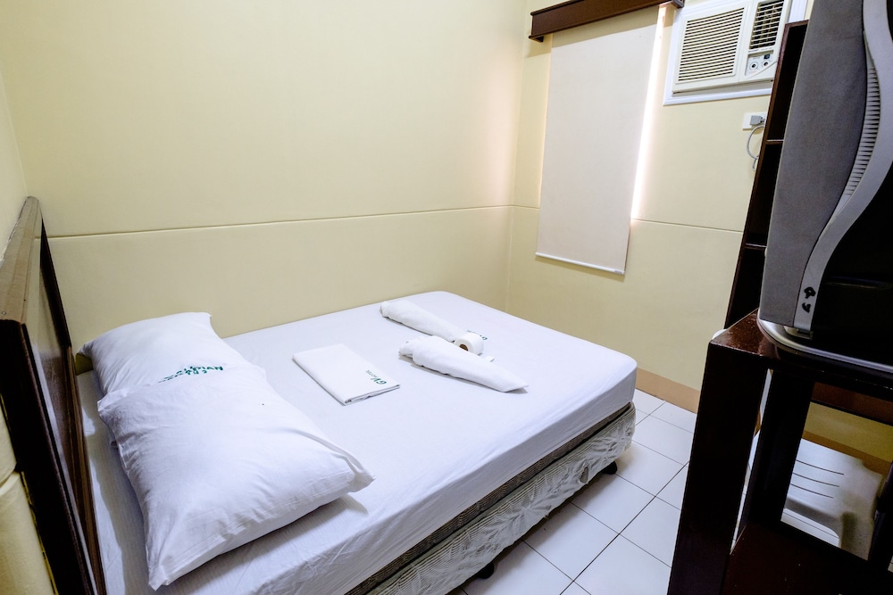 Budget Double Room photo 3